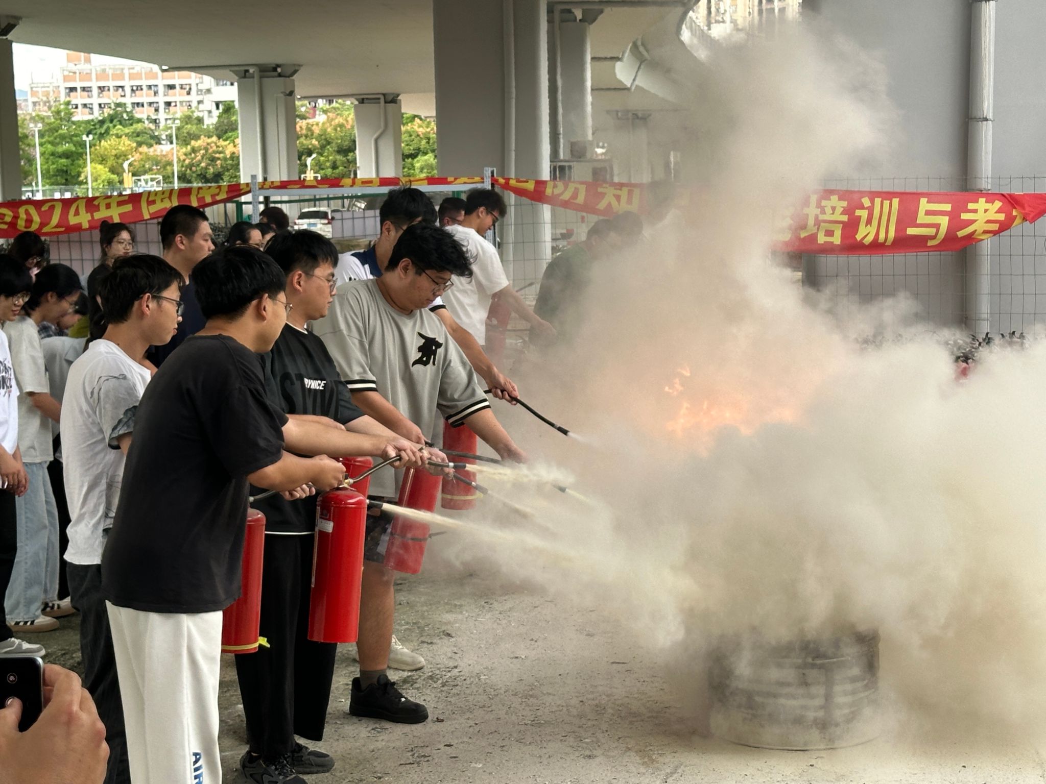 4B9EC56D44654E170D75041490F_8158D6E3_55FD5